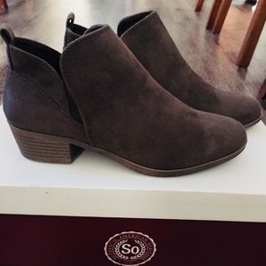 Ankle booties